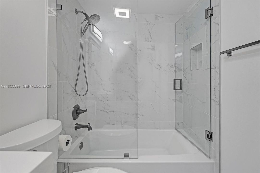 : $419,700 (2 спален, 2 ванн, 1206 Квадратных фут)