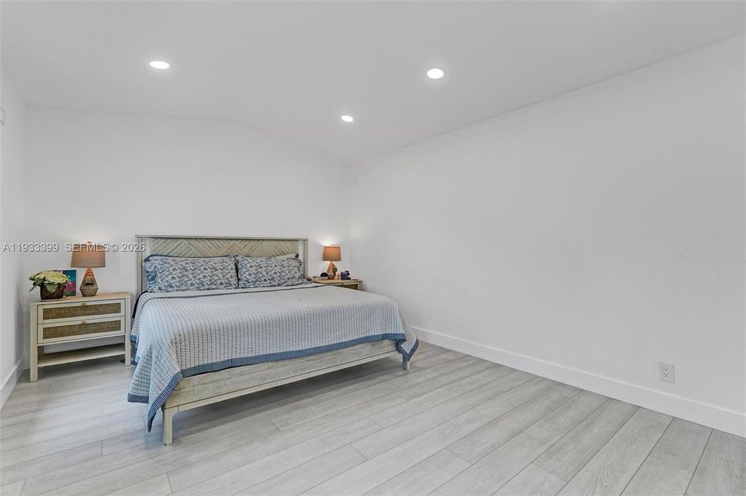 : $419,700 (2 спален, 2 ванн, 1206 Квадратных фут)