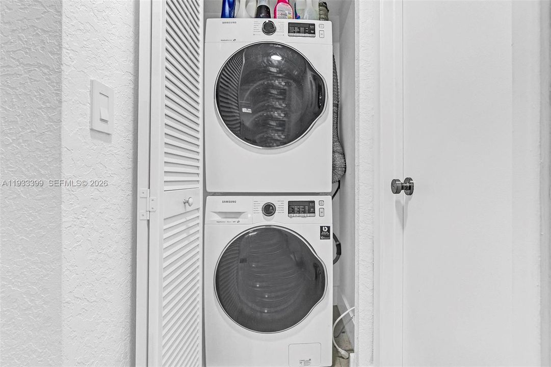 : $419,700 (2 спален, 2 ванн, 1206 Квадратных фут)