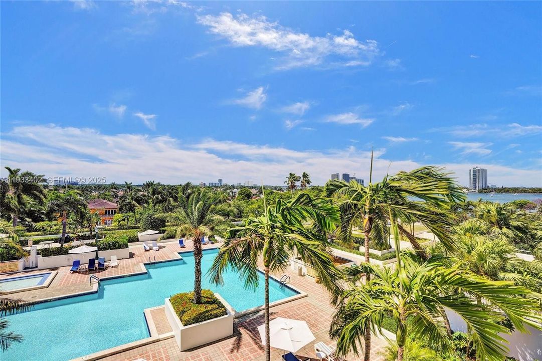 En Renta: $6,800 (3 camas, 3 baños, 1840 Pies cuadrados)