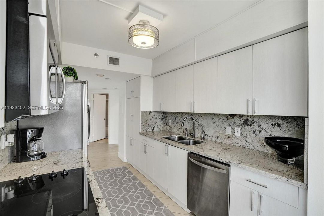 En Renta: $6,800 (3 camas, 3 baños, 1840 Pies cuadrados)