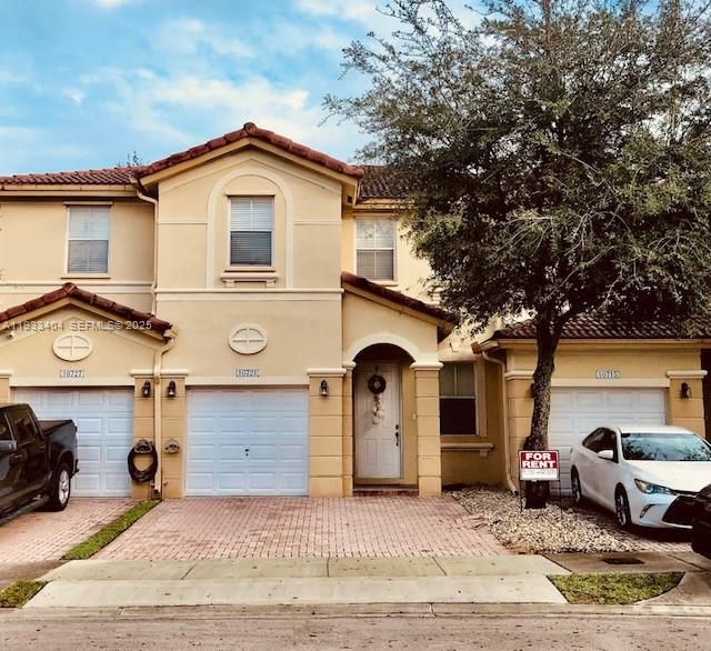 En Renta: $3,900 (4 camas, 2 baños, 1894 Pies cuadrados)