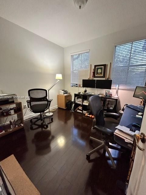 En Renta: $3,900 (4 camas, 2 baños, 1894 Pies cuadrados)