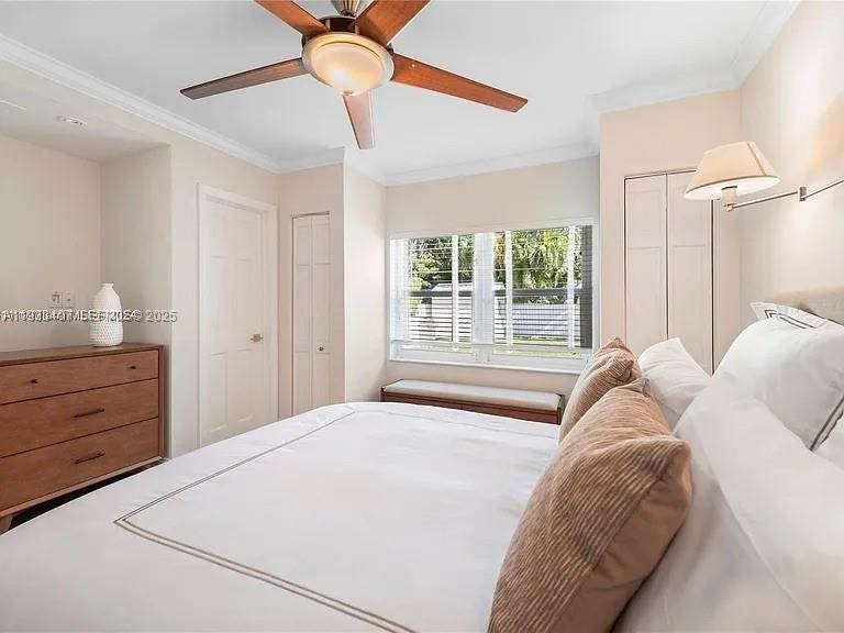 В аренду: $16,000 (4 спален, 3 ванн, 2180 Квадратных фут)