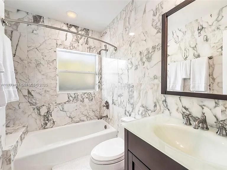 В аренду: $16,000 (4 спален, 3 ванн, 2180 Квадратных фут)