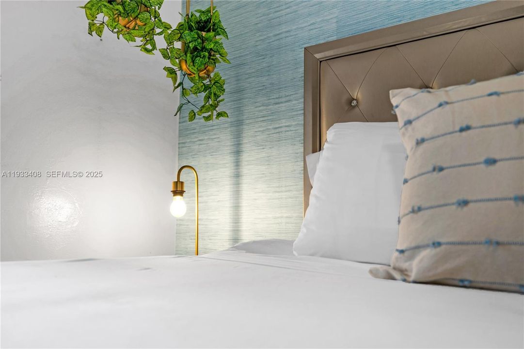 出租: $5,000 (4 贝兹, 2 浴室, 2360 平方英尺)