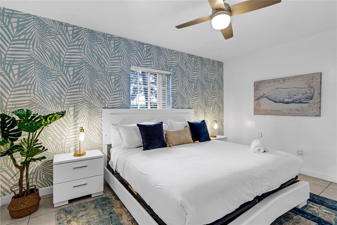 出租: $5,000 (4 贝兹, 2 浴室, 2360 平方英尺)