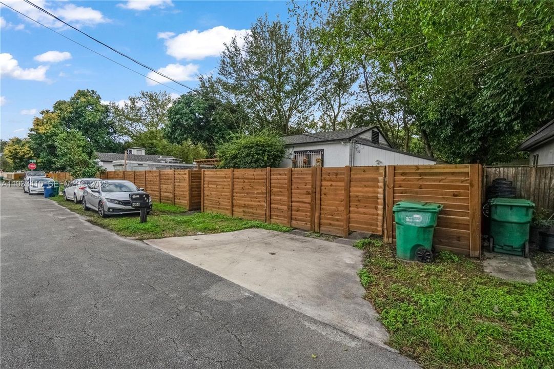 For Sale: $749,000 (0 beds, 0 baths, 2109 Square Feet)