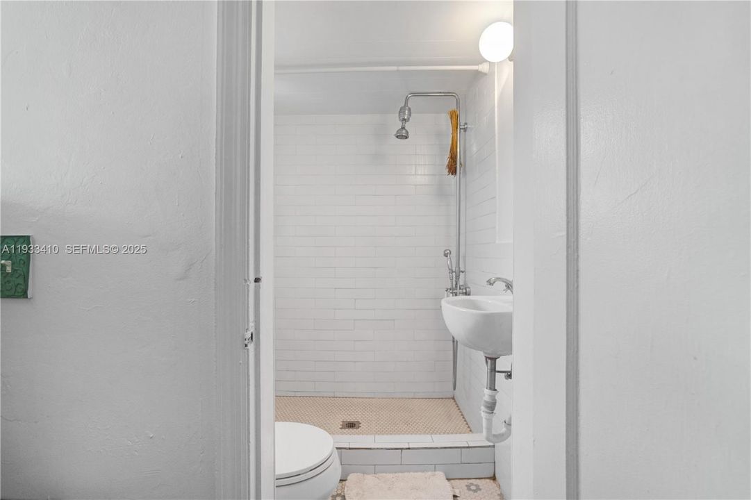 For Sale: $749,000 (0 beds, 0 baths, 2109 Square Feet)