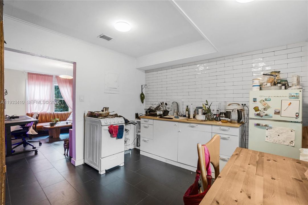 For Sale: $749,000 (0 beds, 0 baths, 2109 Square Feet)