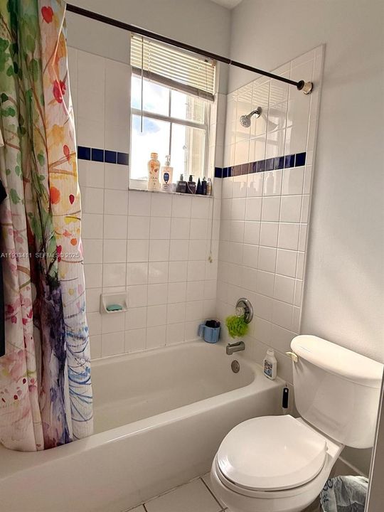 В аренду: $4,750 (4 спален, 2 ванн, 2525 Квадратных фут)