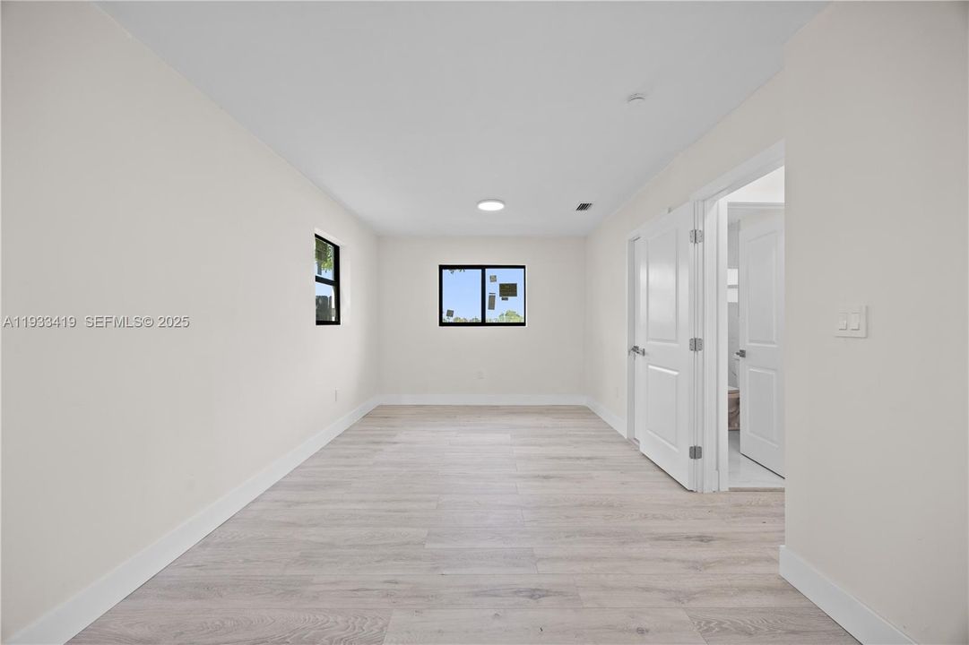 For Sale: $579,900 (3 beds, 2 baths, 1230 Square Feet)