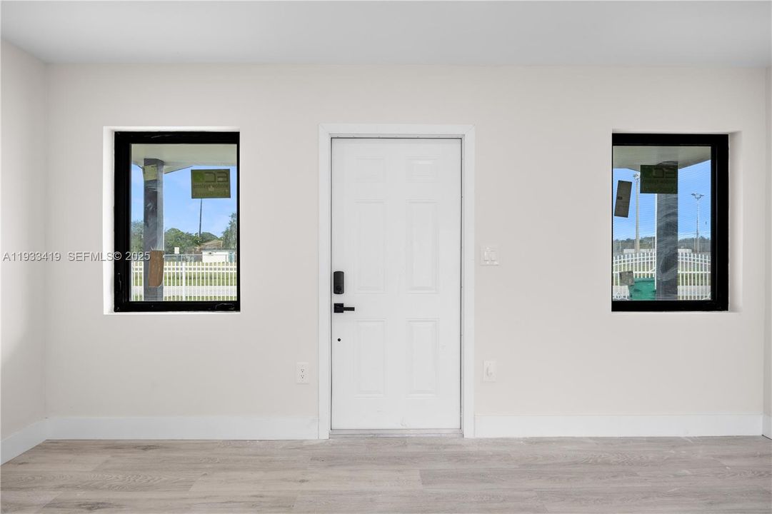 For Sale: $579,900 (3 beds, 2 baths, 1230 Square Feet)