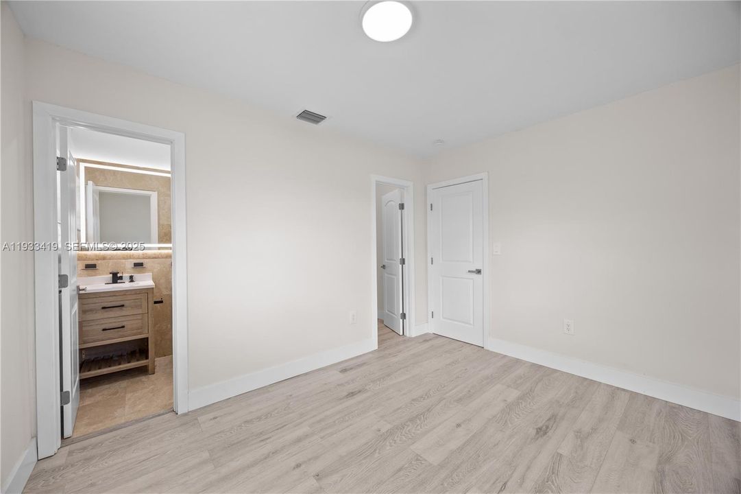 For Sale: $579,900 (3 beds, 2 baths, 1230 Square Feet)