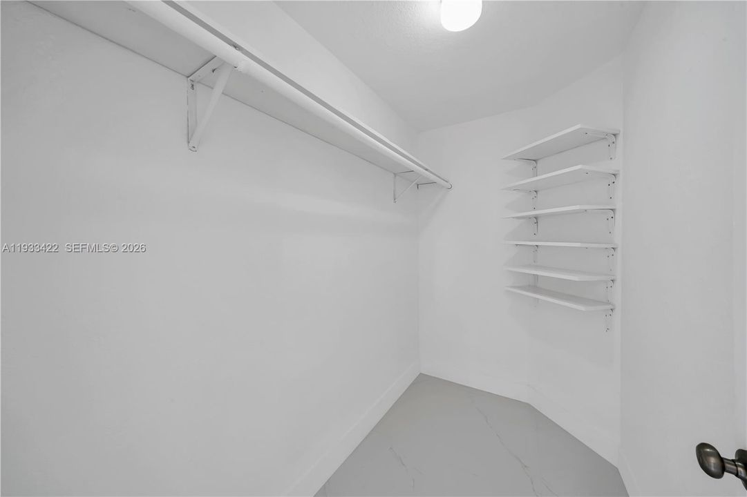 出租: $3,500 (3 贝兹, 2 浴室, 1832 平方英尺)