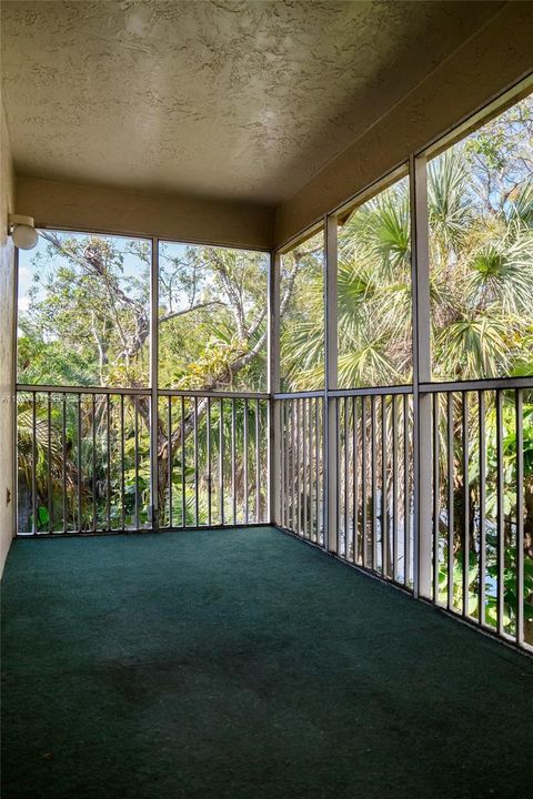 待售: $185,000 (2 贝兹, 1 浴室, 1035 平方英尺)