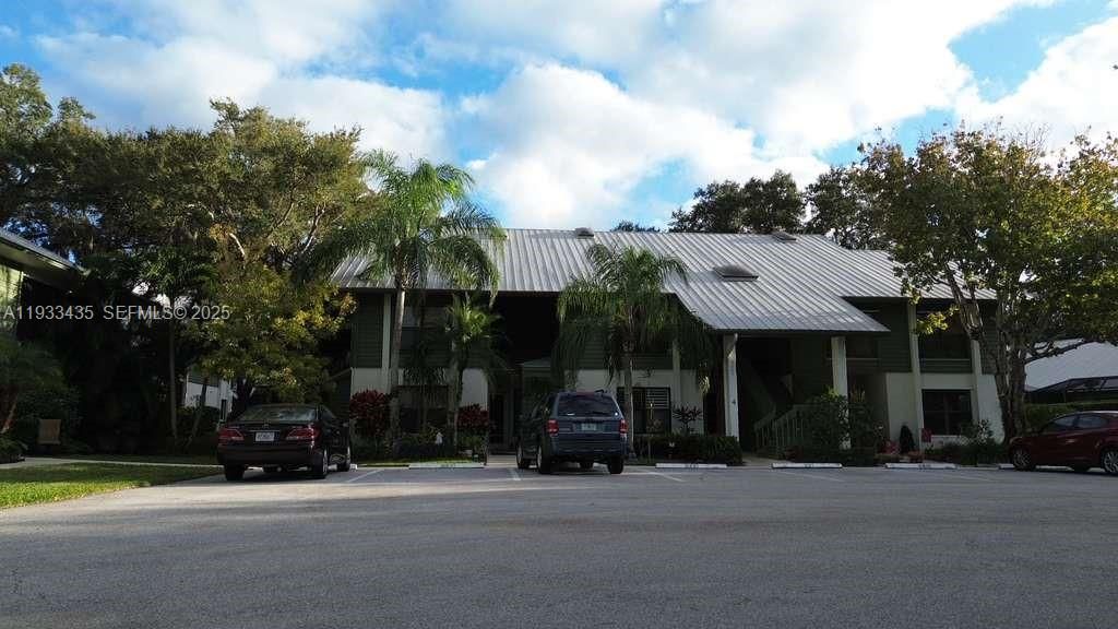 En Venta: $272,000 (2 camas, 2 baños, 0 Pies cuadrados)