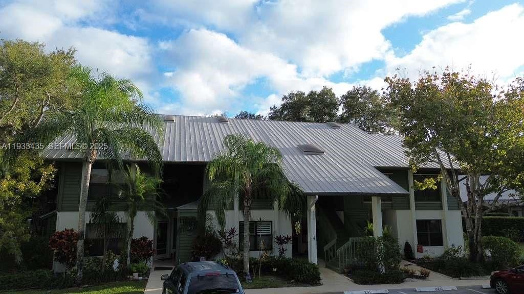 En Venta: $272,000 (2 camas, 2 baños, 0 Pies cuadrados)