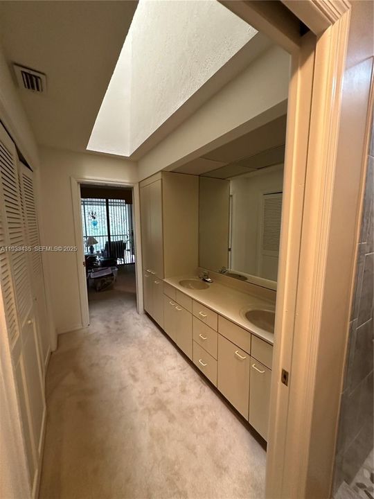 En Venta: $272,000 (2 camas, 2 baños, 0 Pies cuadrados)