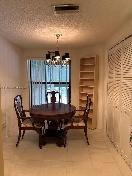 En Venta: $272,000 (2 camas, 2 baños, 0 Pies cuadrados)