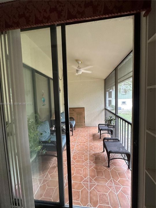 En Venta: $272,000 (2 camas, 2 baños, 0 Pies cuadrados)