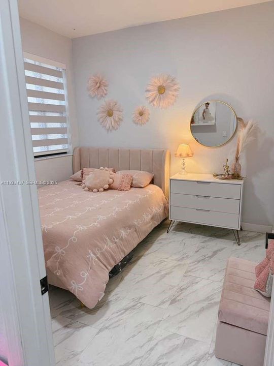 For Rent: $3,500 (3 beds, 2 baths, 1540 Square Feet)