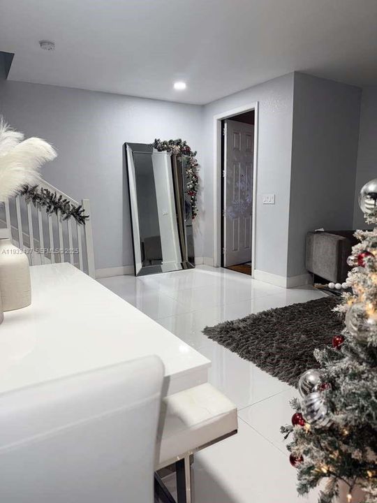 For Rent: $3,500 (3 beds, 2 baths, 1540 Square Feet)