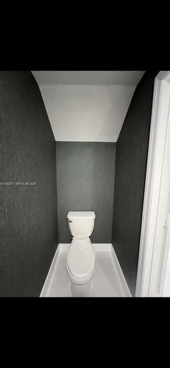 For Rent: $3,500 (3 beds, 2 baths, 1540 Square Feet)