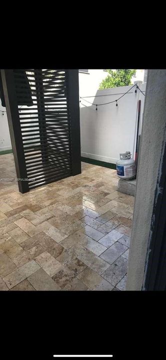 For Rent: $3,500 (3 beds, 2 baths, 1540 Square Feet)