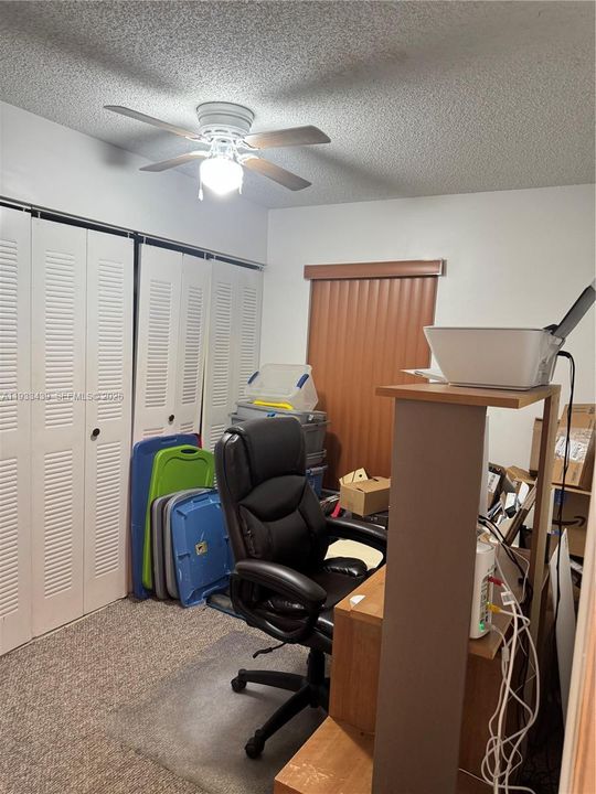 На продажу: $300,000 (3 спален, 2 ванн, 1140 Квадратных фут)