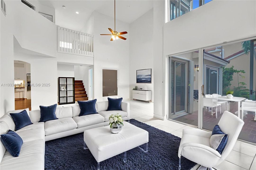 En Renta: $4,500 (3 camas, 2 baños, 2069 Pies cuadrados)