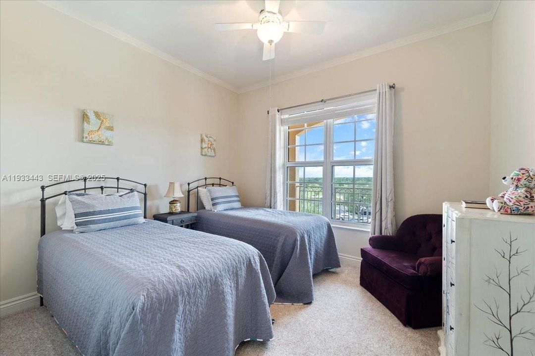 En Venta: $299,999 (2 camas, 2 baños, 1249 Pies cuadrados)