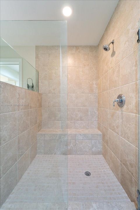 En Venta: $299,999 (2 camas, 2 baños, 1249 Pies cuadrados)