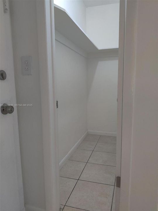 En Renta: $1,400 (1 camas, 1 baños, 101513 Pies cuadrados)