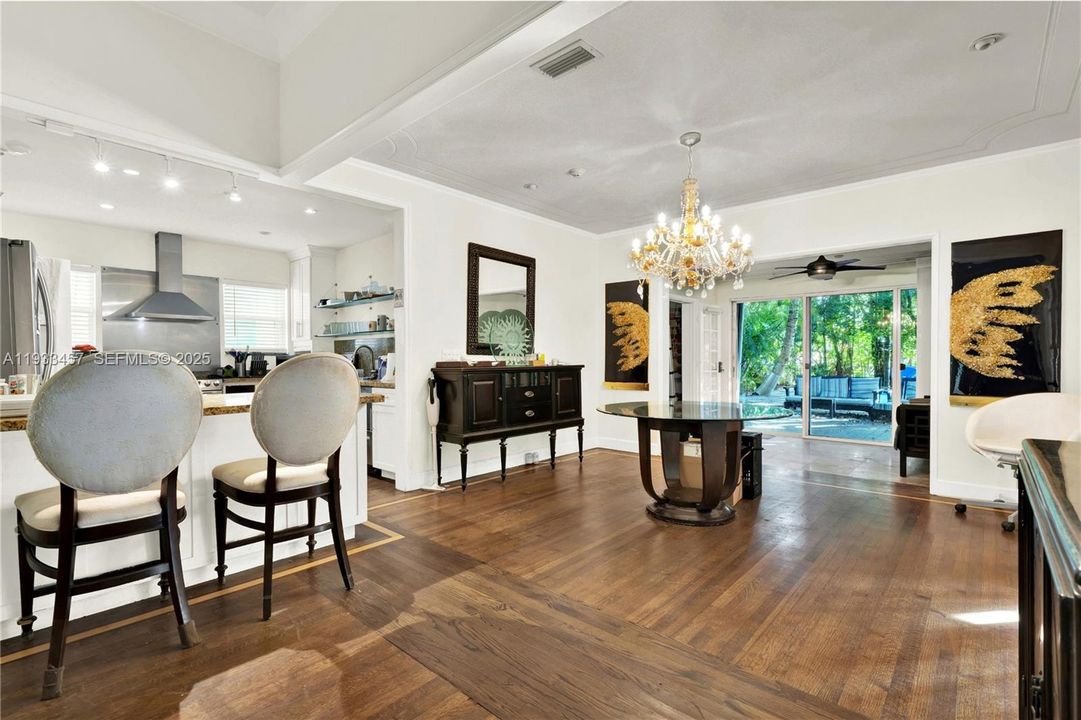 Active With Contract: $1,700,000 (3 beds, 3 baths, 1618 Square Feet)