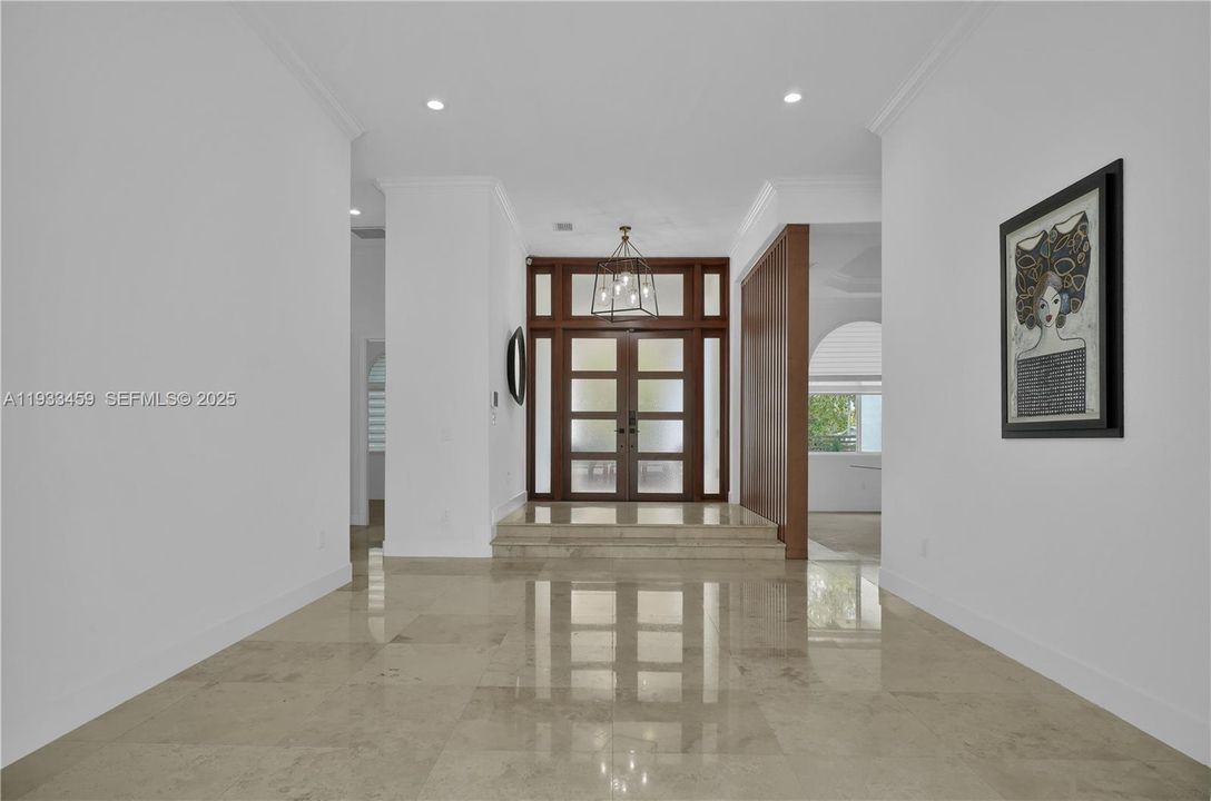 For Rent: $15,000 (5 beds, 5 baths, 3430 Square Feet)