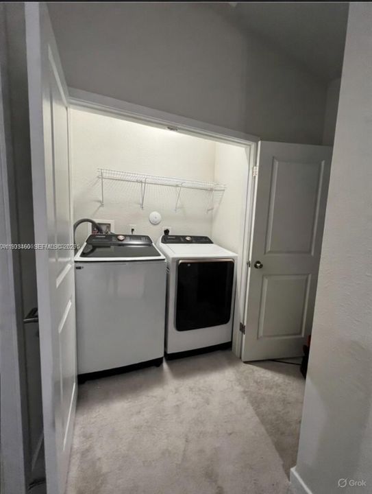 出租: $3,000 (3 贝兹, 2 浴室, 0 平方英尺)