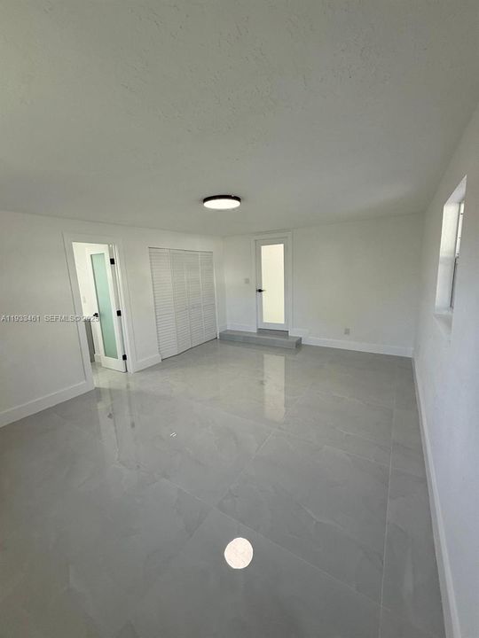 На продажу: $549,900 (3 спален, 2 ванн, 1272 Квадратных фут)