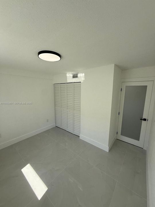 На продажу: $549,900 (3 спален, 2 ванн, 1272 Квадратных фут)