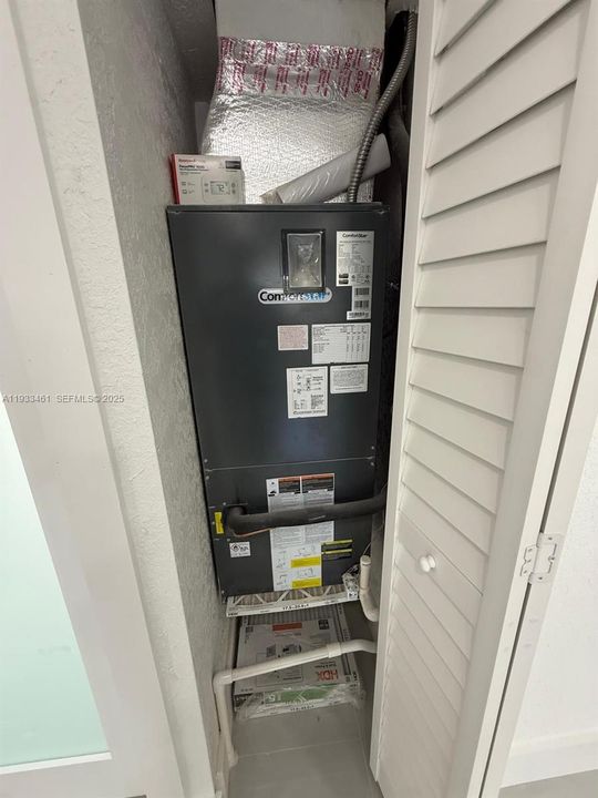 На продажу: $549,900 (3 спален, 2 ванн, 1272 Квадратных фут)