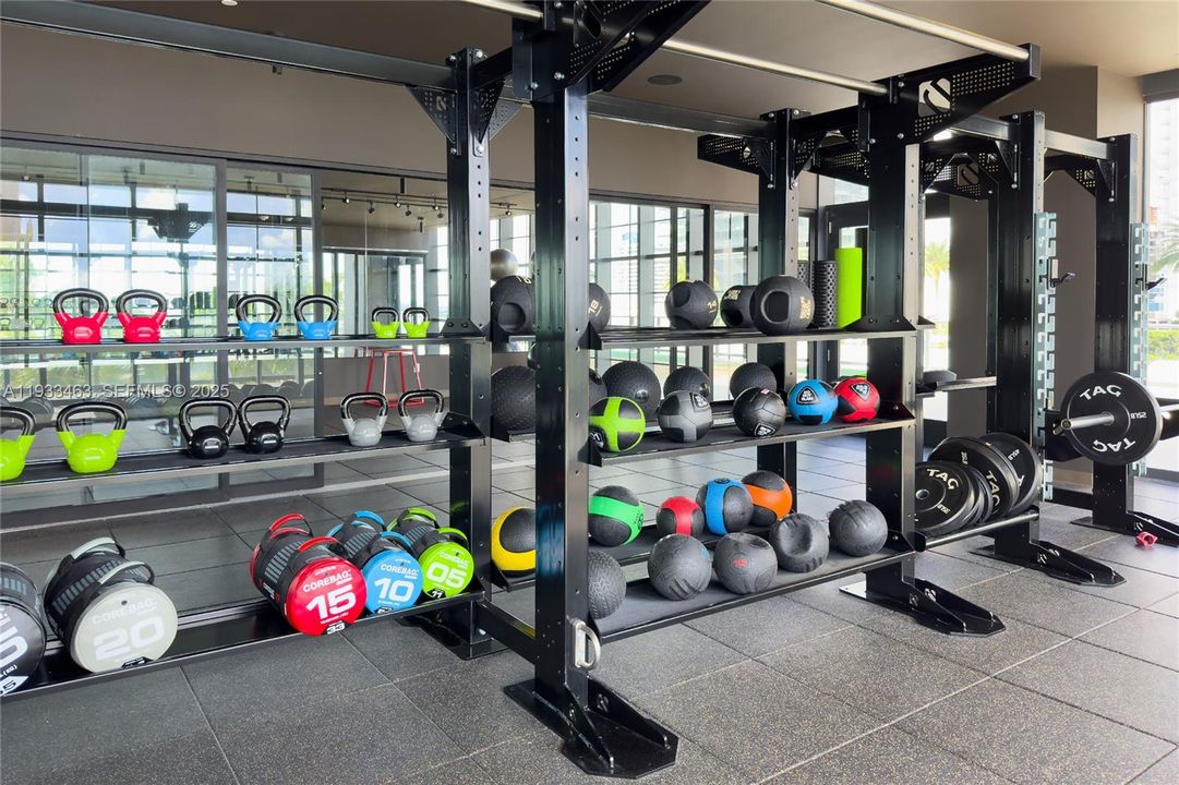 For Sale: $460,000 (0 beds, 1 baths, 367 Square Feet)