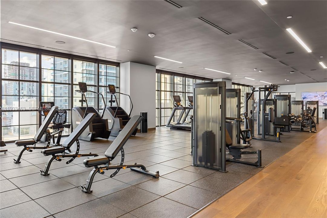 For Sale: $460,000 (0 beds, 1 baths, 367 Square Feet)