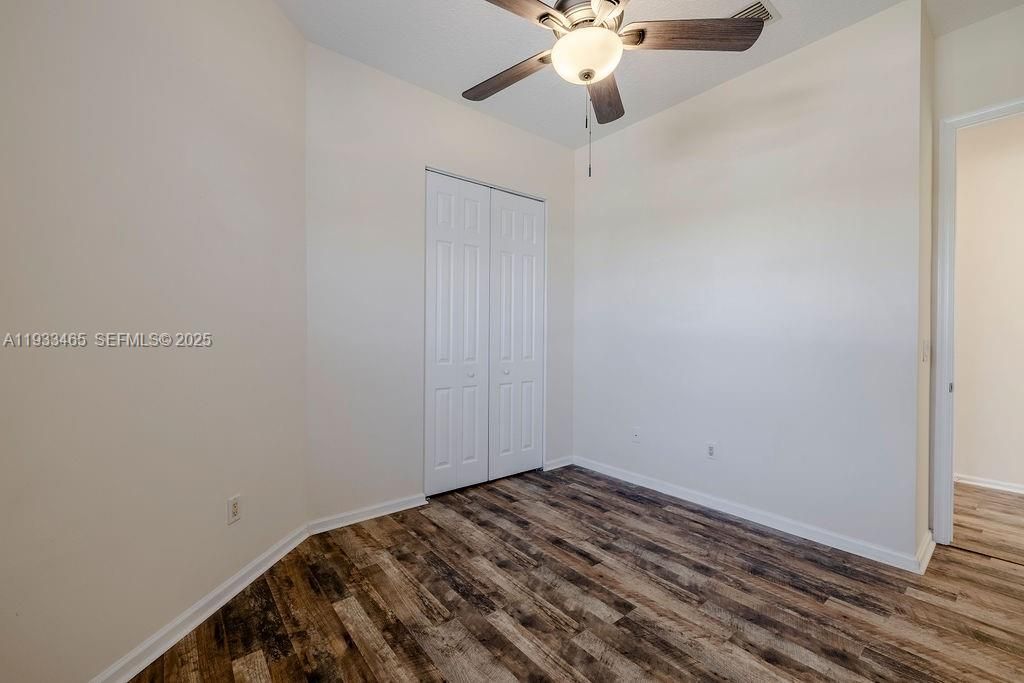 For Rent: $2,200 (3 beds, 2 baths, 1517 Square Feet)