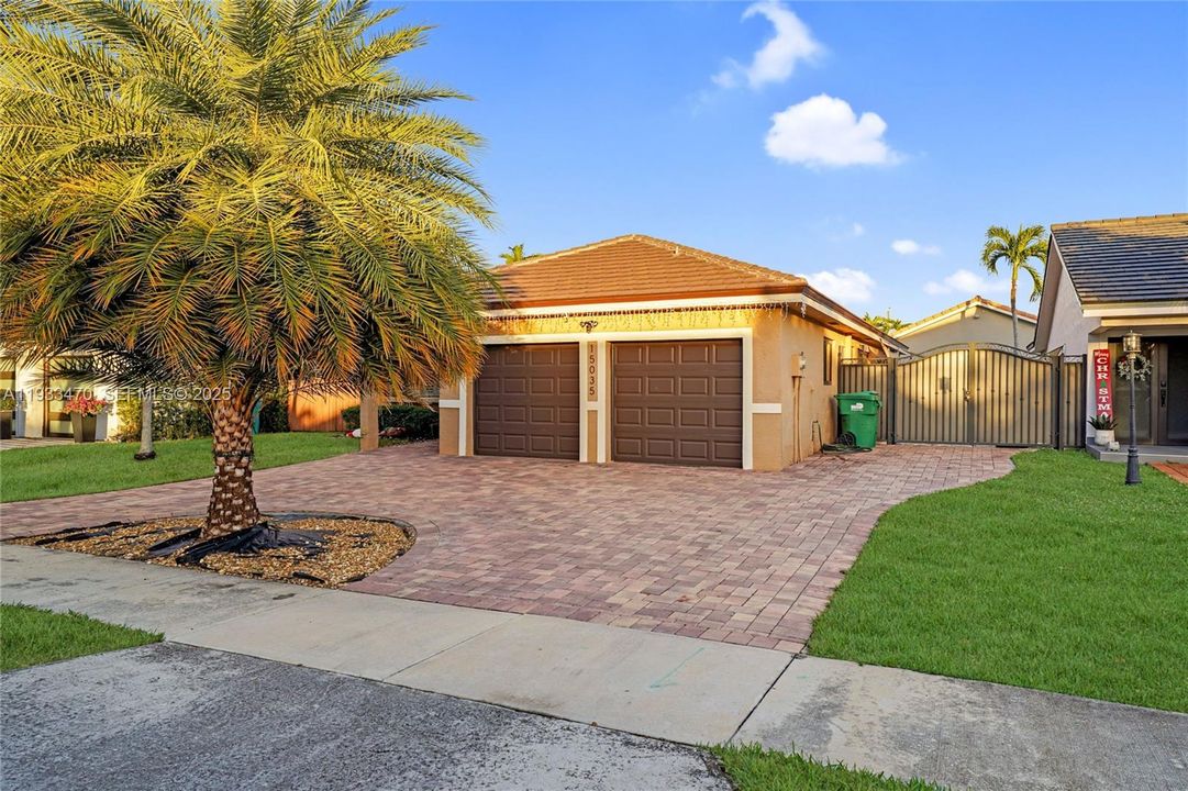 En Venta: $700,000 (3 camas, 2 baños, 1868 Pies cuadrados)