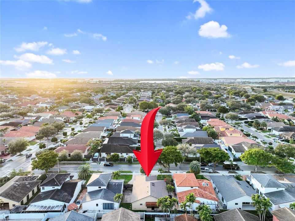 En Venta: $700,000 (3 camas, 2 baños, 1868 Pies cuadrados)