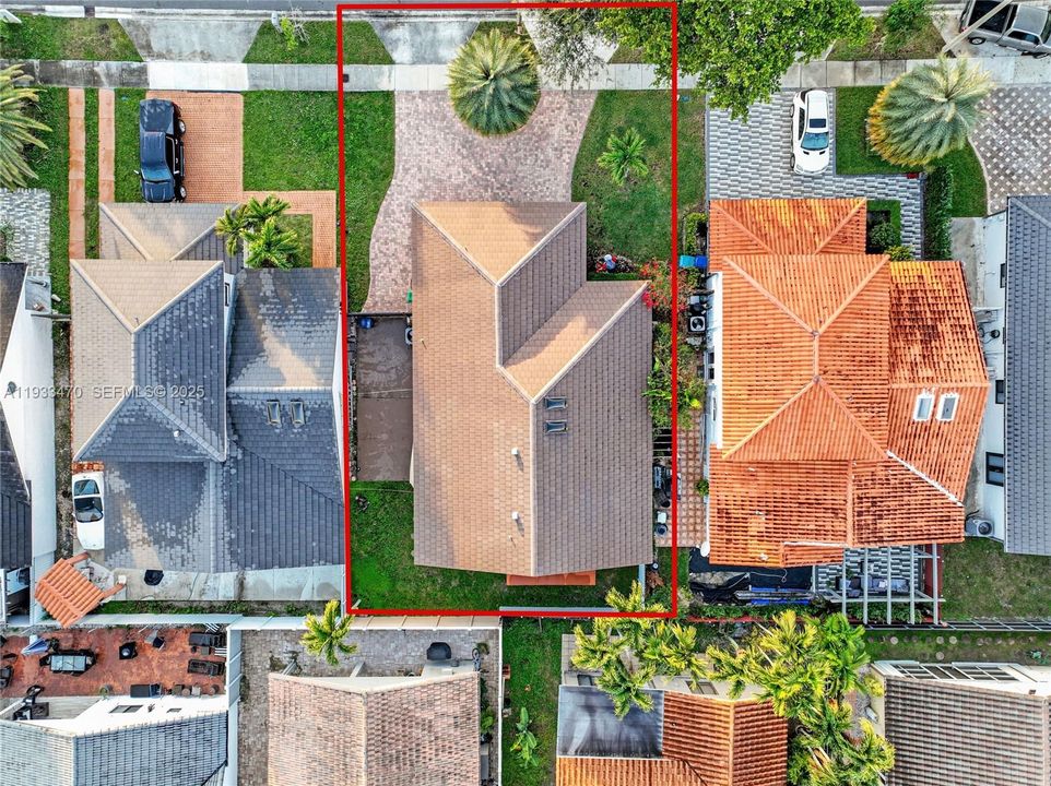 En Venta: $700,000 (3 camas, 2 baños, 1868 Pies cuadrados)