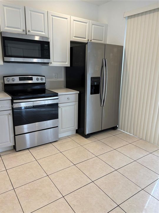 For Sale: $360,000 (2 beds, 2 baths, 1280 Square Feet)