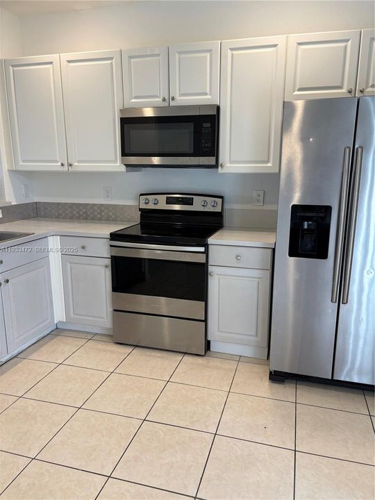 For Sale: $360,000 (2 beds, 2 baths, 1280 Square Feet)