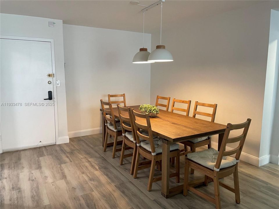 En Renta: $4,100 (2 camas, 2 baños, 1248 Pies cuadrados)