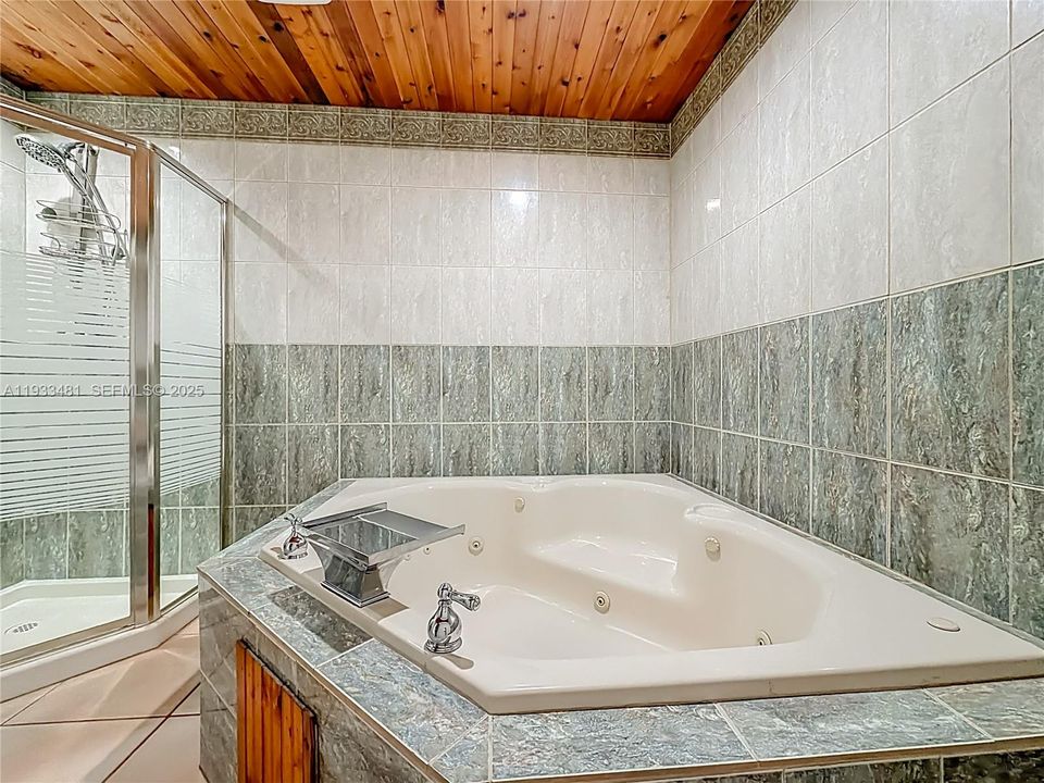 待售: $500,000 (3 贝兹, 2 浴室, 1406 平方英尺)